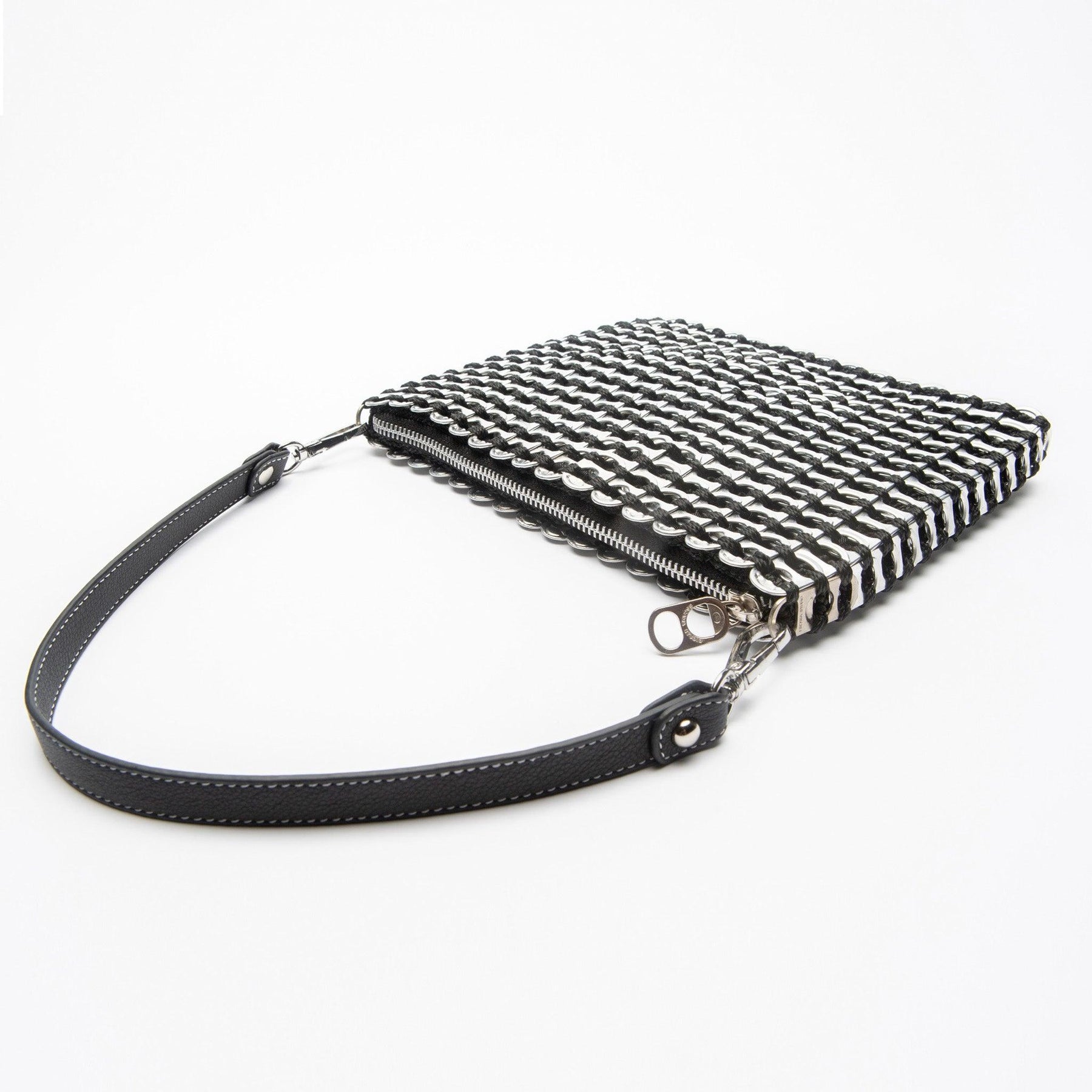 Chain Strap Purse 'Lenilda' Chainmail Bag from Pop Tabs - Escama Black | Escama Studio