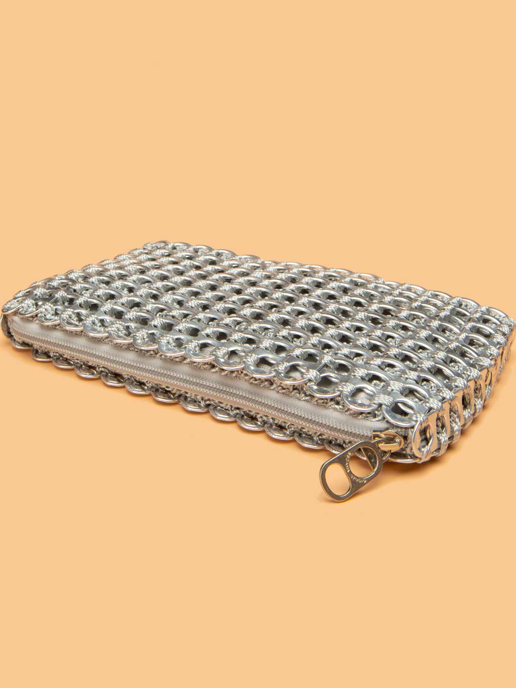 alt="silver clutch purse can tab bag -escama studio"