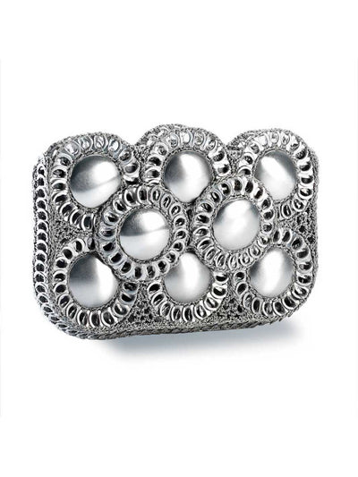 alt="upcycled aluminum purse from soda tabs and can bottoms - escama studio"